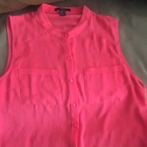 ⭐️Forever 21 Pink Sleeveless Button Up⭐️